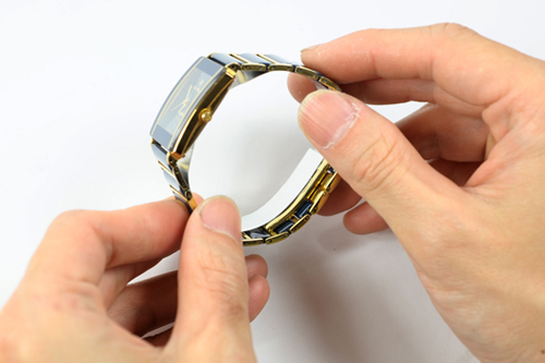梅問題-商品攝影-省電燈管也可拍出優質的陶瓷錶