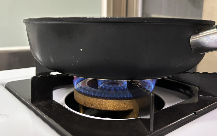 玄米茶自製指南:居家就能自炒玄茶,健康又無咖啡因