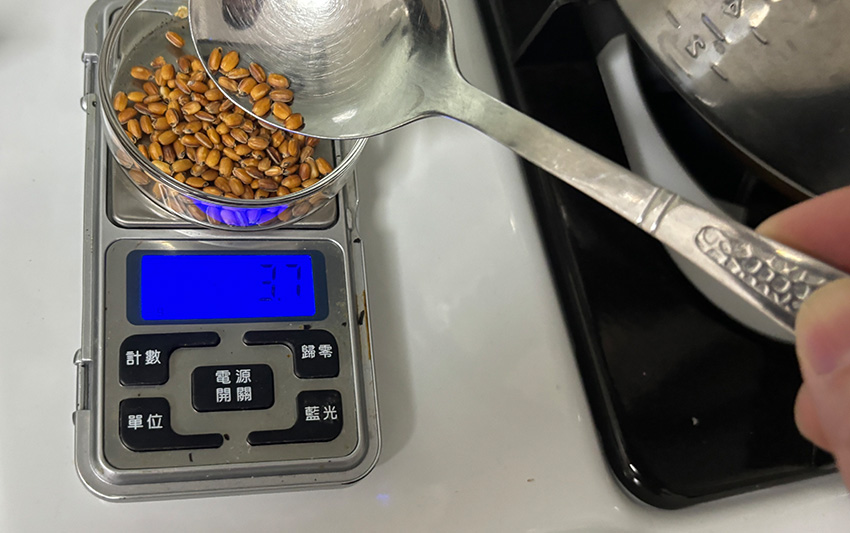 玄米茶自製指南:居家就能自炒玄茶,健康又無咖啡因