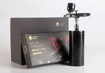 [開箱] 匠心社 USB充電式空壓機，輕巧好操控一噴就上手