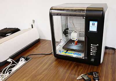 [開箱] 閃鑄Flashforge Adventurer3 冒險家3，免組裝！免調校！開機即用