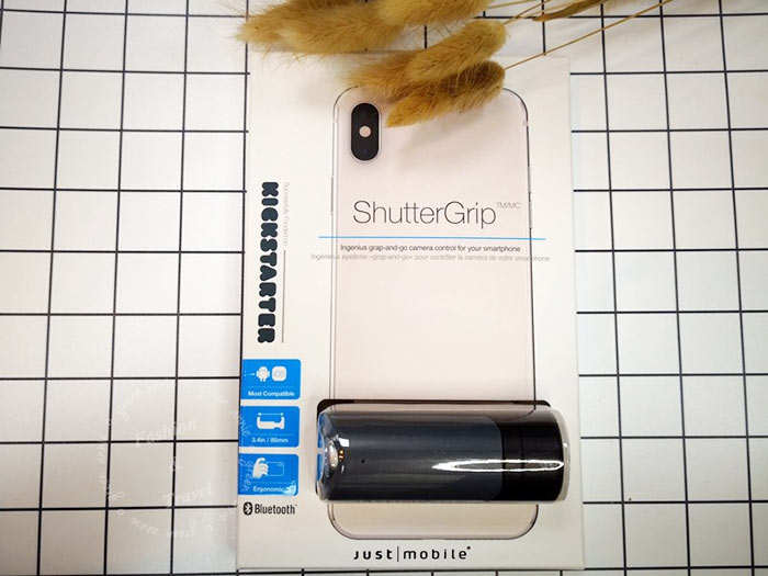 梅問題－[3C]Just Mobile Shutter Grip 手機專用的快門手把入手實測
