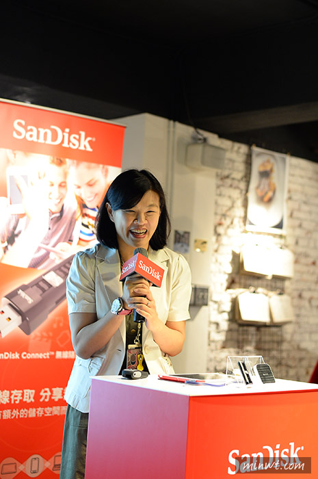 梅問題-[3C]SanDisk無線隨身碟與讀卡機分享備份更容易