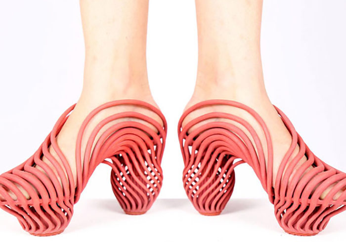 3D列印新突破！3D列印高跟鞋超軟Q不再硬綁綁