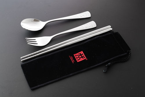 梅問題－餐具攝影-單燈就能拍出金屬質感餐具