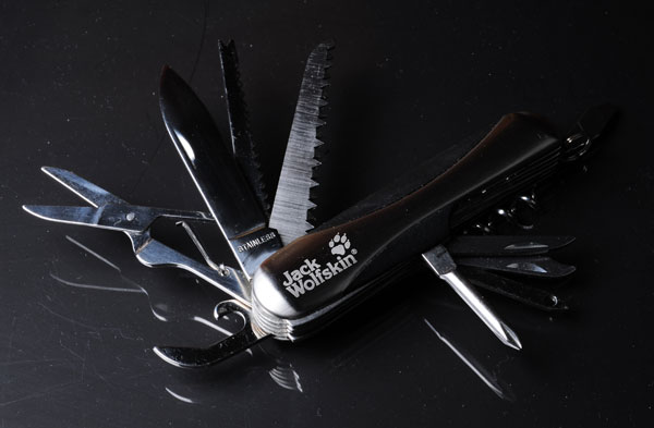 梅問題-商品攝影-拍出優質萬用組合刀