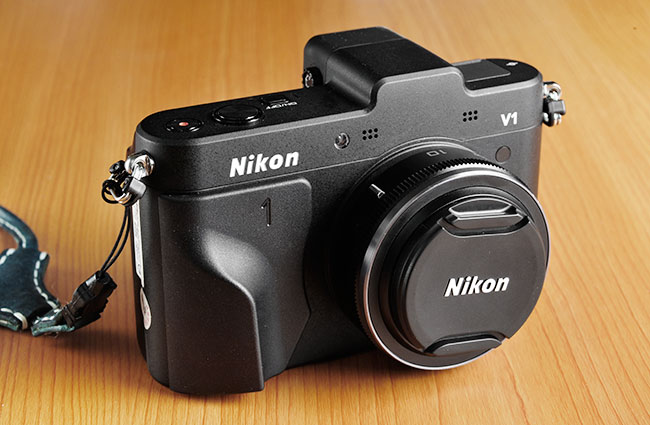 梅問題-攝影器材分享－如何購買Nikon1 V1專用手把