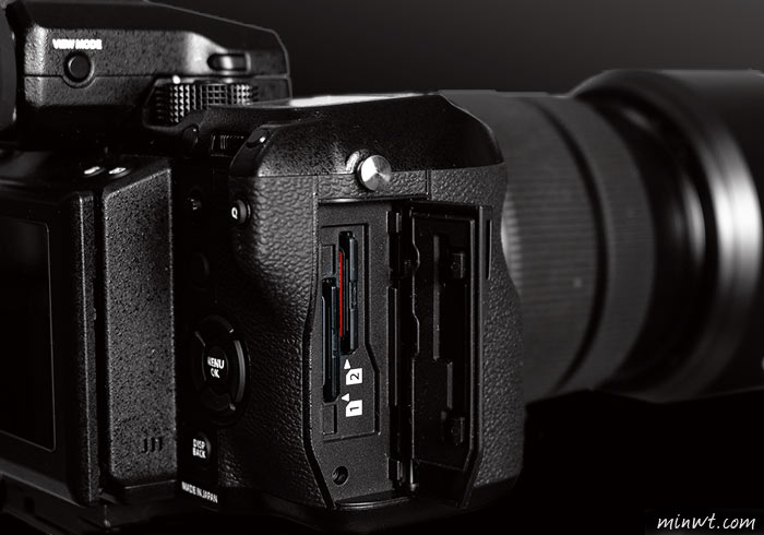 梅問題－Fujifilm GFX50s 無反中片幅輕巧到手，支援觸控與可翻轉螢幕