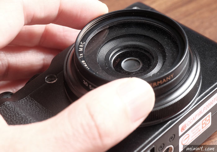 梅問題－[DIY] Fujifilm富士XF-10加入鏡頭環，讓XF-10也可使用濾鏡