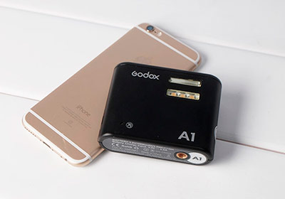 神牛Godox A1 專用手機而生的閃光燈，可離閃、可引閃