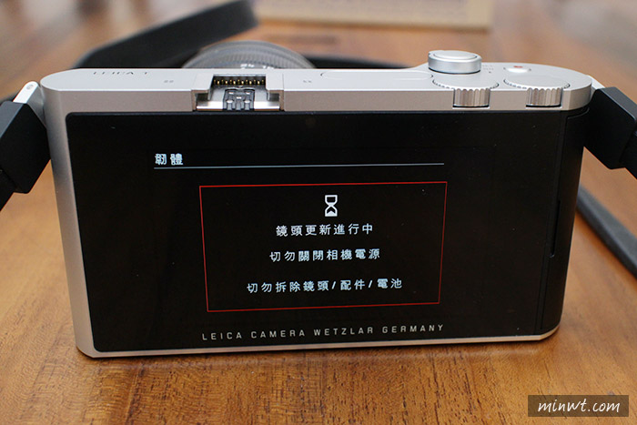 梅問題－《Leica T 韌體更新v1.2》觸控變得更順暢與多項功能優化