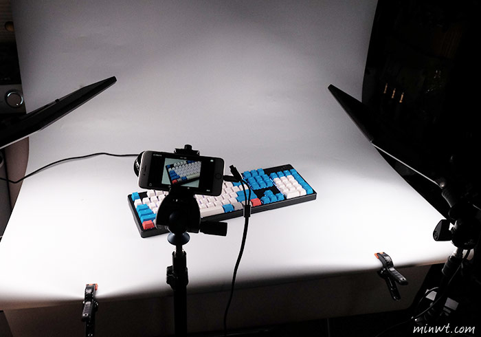 梅問題－「手機商品攝影-15」會發光的鍵盤要如何拍