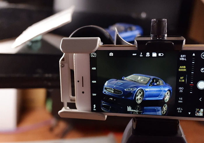 梅問題－「手機商品攝影-21」用手機拍出霸氣「Maserati/瑪莎拉蒂」玩具小車