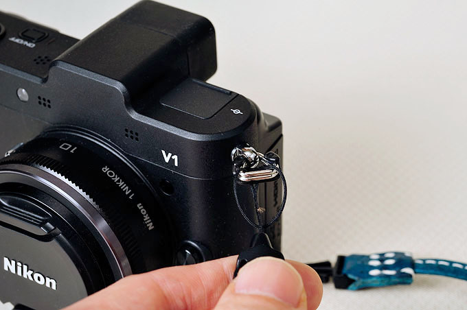 梅問題－攝影器材分享－ulysses小相機專用的手環真皮項圈