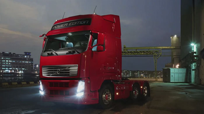 梅問題-商品攝影-利用單燈就能拍出Volvo卡車頭