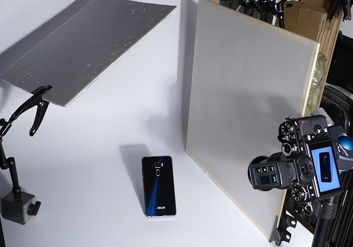 商品攝影－拍出ZenFone3藍寶黑的經典同心圓放射紋路