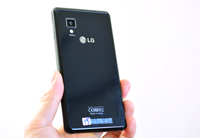 梅問題－《LG旗艦智慧型手機 E975》1300萬拍照畫素/4.7” True HD IPS PLUS面板
