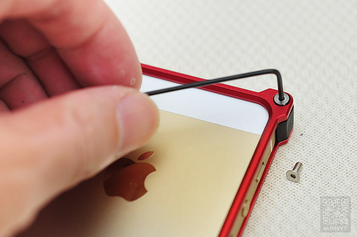 梅問題－《Crimson Aluminum》 鋼鐵人紅iPhone5s鑽石切面鋁框
