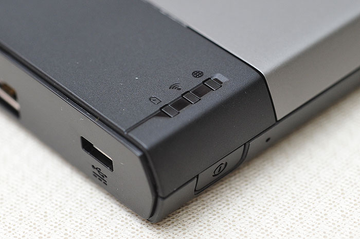 梅問題-週邊配件－金士頓MLW221無線讀卡機分享器也可當行動電源使用(記憶卡/USB碟/2.5吋隨身碟)