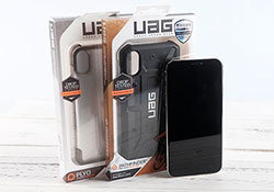 UAG 超薄輕量軍規級防摔殼，有效防止iPhone X螢幕摔裂