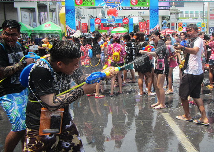 《泰國曼谷自助》潑水節前需準備什麼與注意事項