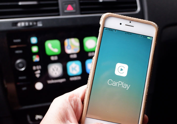 CarPlay 也可透過 Siri 播放 KKBOX 中的音樂清單