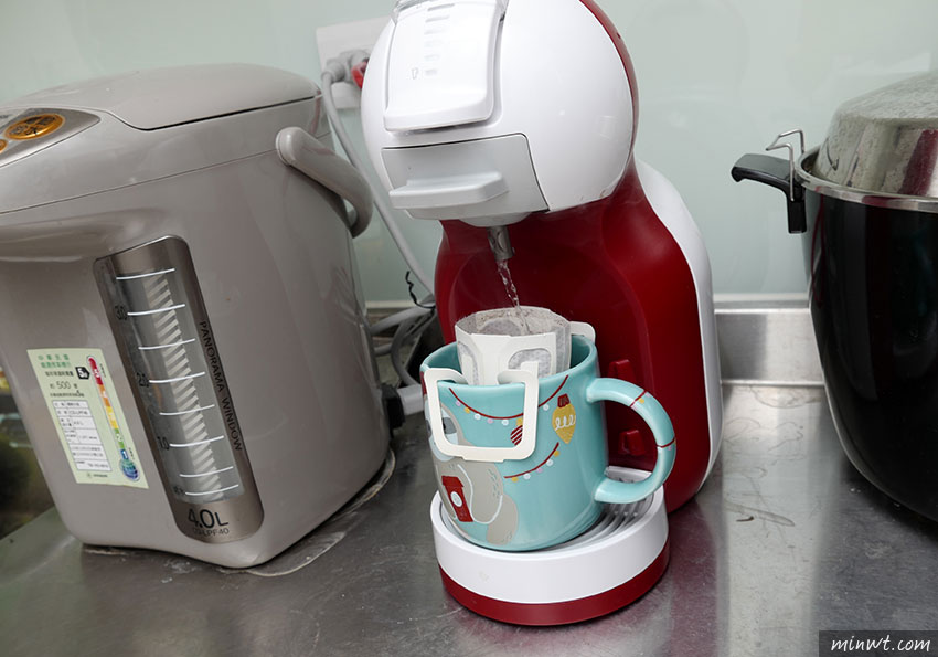 梅問題-300元有找！將雀巢膠囊咖啡機，改造成即熱式飲水機，可沖耳掛式咖啡與茶包
