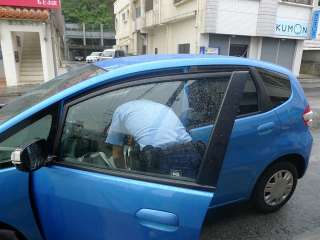 梅問題－[沖繩自駕]當遇到交通事故時，當下該如何處理?