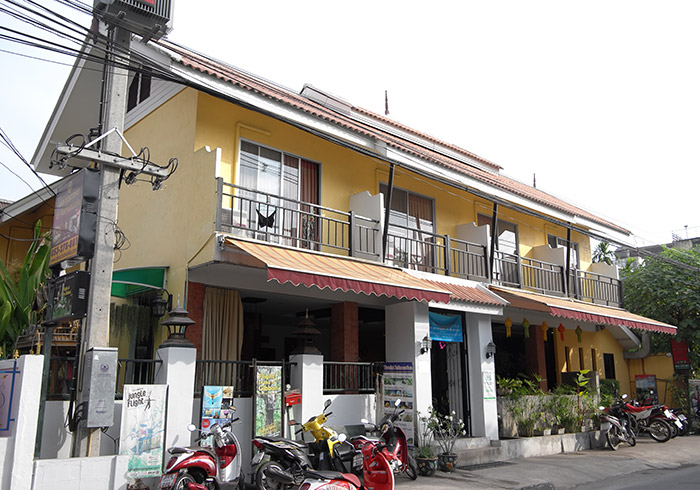 《泰國清邁自助》古城內幽靜住宿「德拉哈曼喀旅館 de Rachamanka」