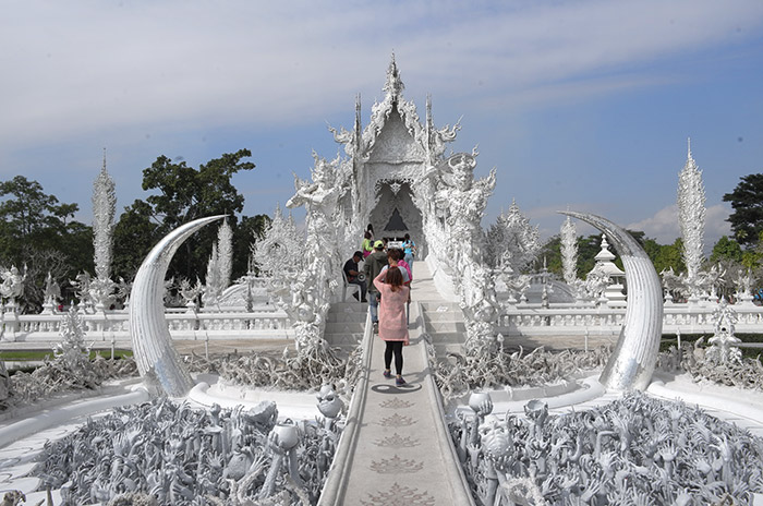 梅問題－《泰國清邁自助》天堂與地獄藝術勝地「白廟」