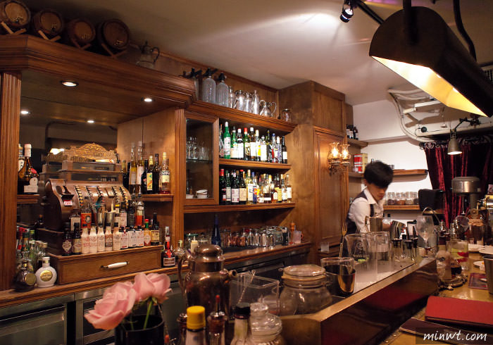 梅問題－《食記Woo Taipei窩台北》復古歐風義式料理調酒吧
