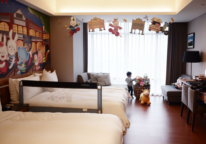[住宿] 宜蘭悅川親子彩繪房，內有彩繪牆、玩具與小車車