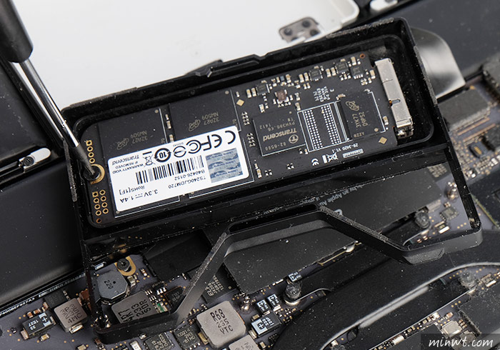 梅問題-Mini SATA mSATA轉SSD讓MACBOOK PRO Retina A1398 A1425可任意的更換喜愛的硬碟