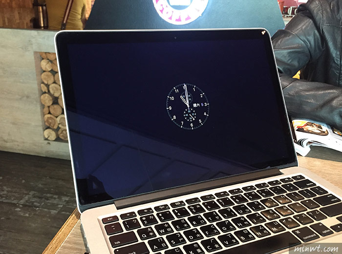 梅問題－將Apple Watch的時鐘，移植到MAC變成螢幕保護程式