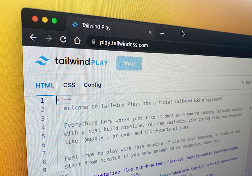 Tailwind Play」免安裝！開啟瀏覽器，立即體驗「Tailwindcss」並支援智能提示